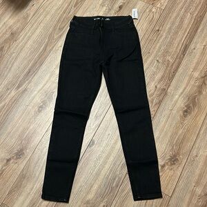Women’s Old Navy High Rise Super Skinny jeans